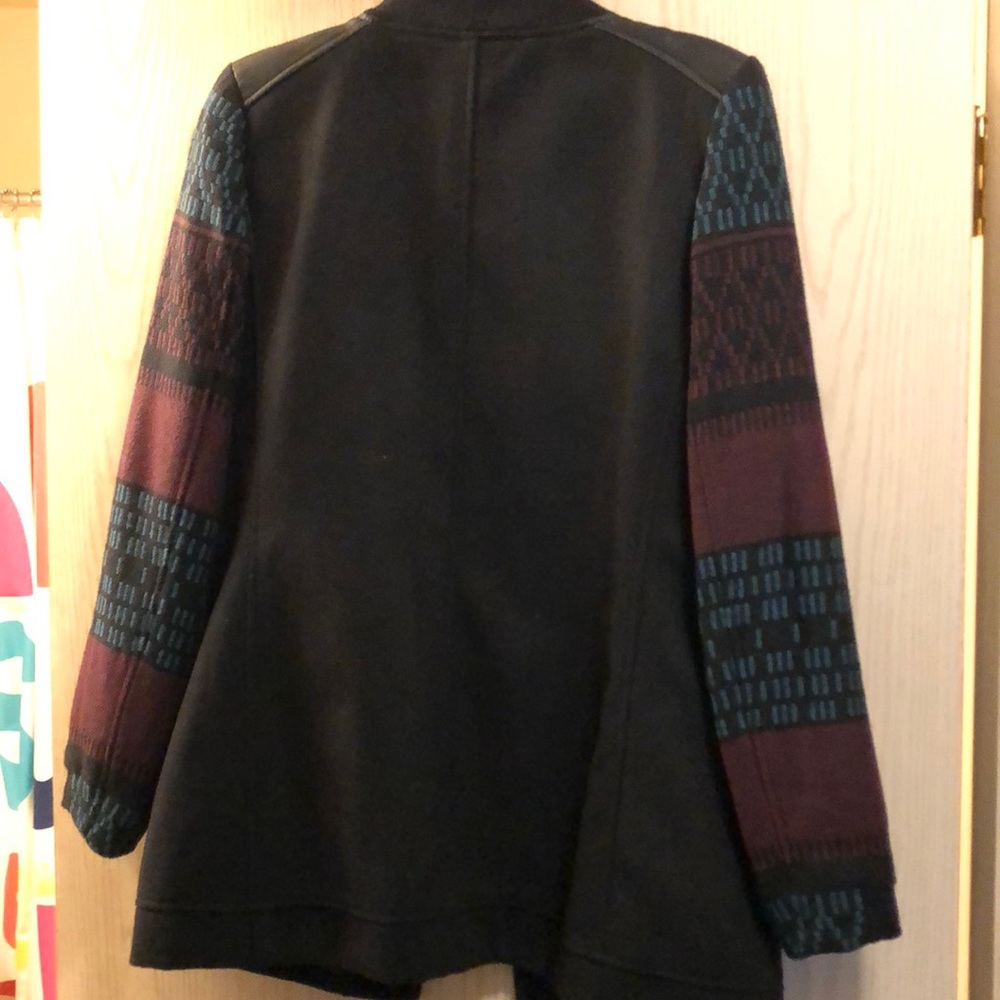 Jacket - Picture 2 of 3